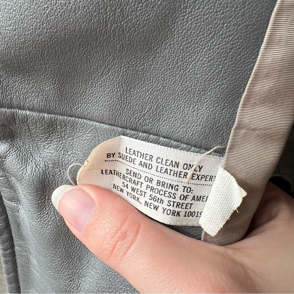 Just Sold: Vintage 1960s Gray Blue Leather Coat with Fox Fur Trim Lane Bryant - Picture 10 of 15